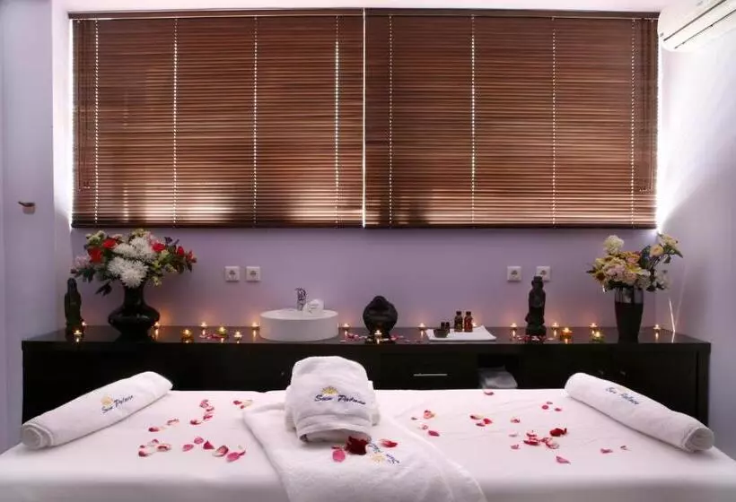 Sun Palace Hotel Resort & Spa