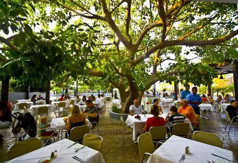 Sun Palace Hotel Resort & Spa