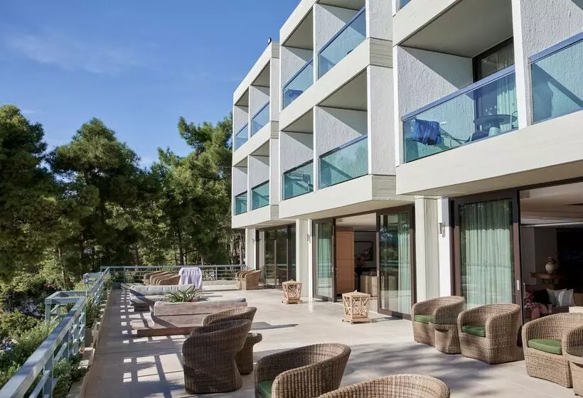 استراحتگاه White Rocks Hotel Kefalonia