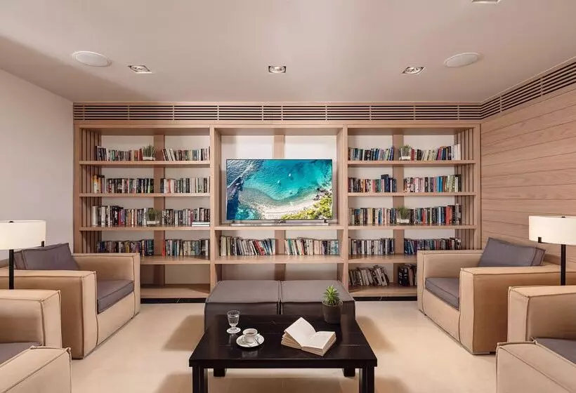 استراحتگاه White Rocks Hotel Kefalonia