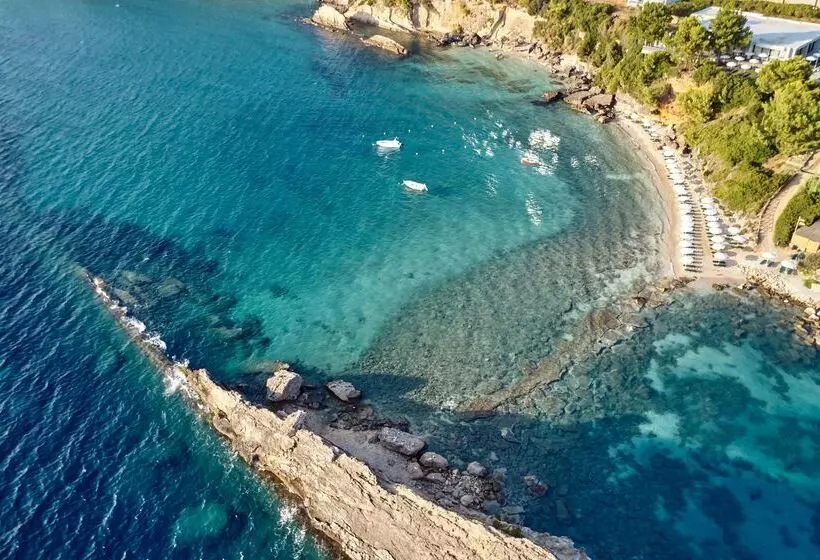 استراحتگاه White Rocks Hotel Kefalonia