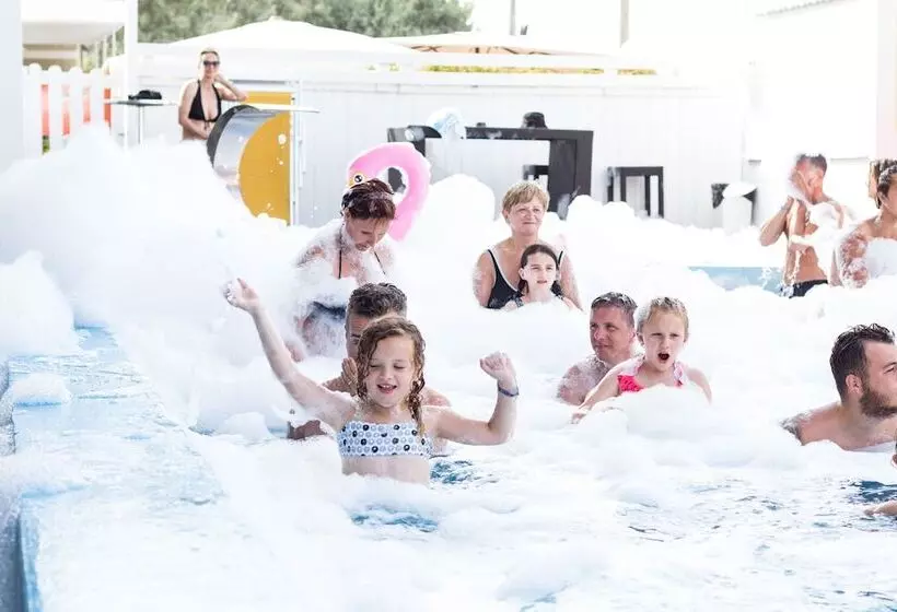 هتل Color Ermitage Beach