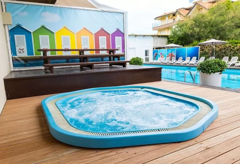 هتل Color Ermitage Beach