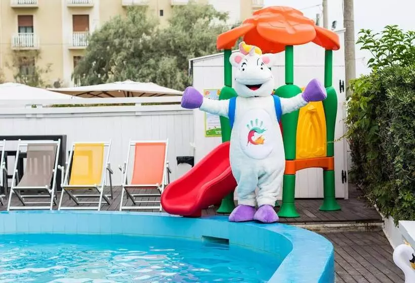 هتل Color Ermitage Beach