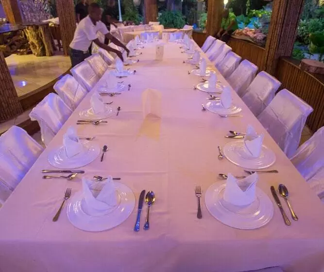 هتل Cormier Plage Resort