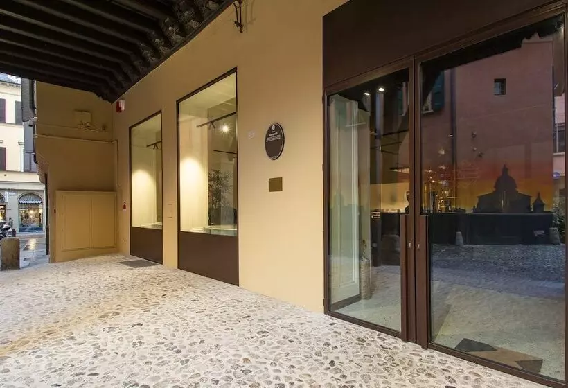 فندق Corona D Oro 1890