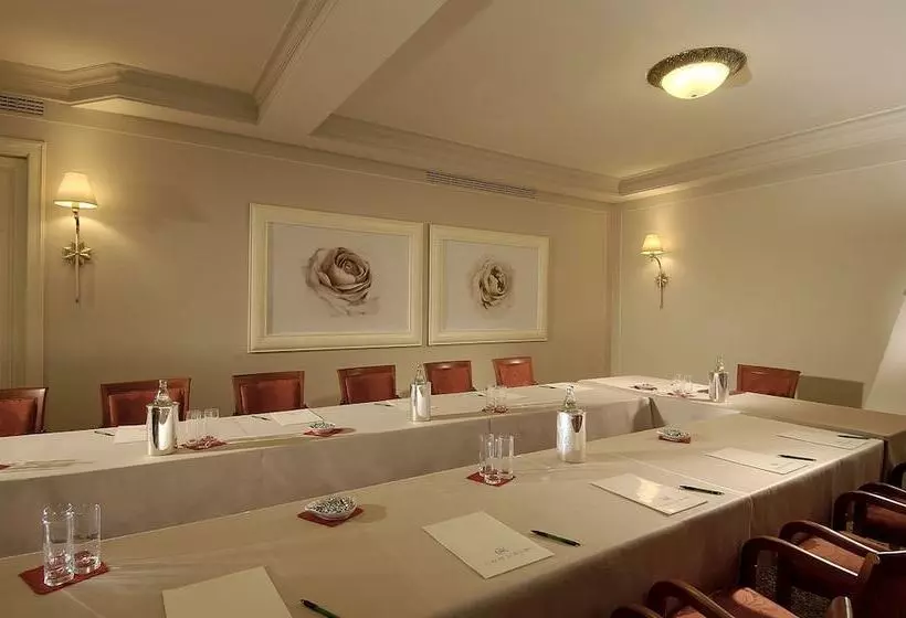 فندق Corona D Oro 1890