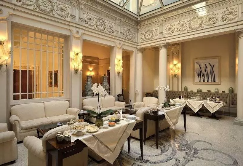 فندق Corona D Oro 1890