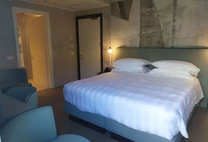 ホテル Diana Grand