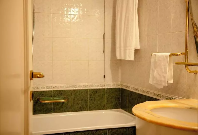 בית מלון כפרי Jolly