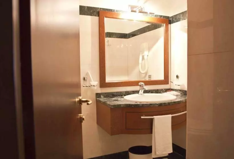 בית מלון כפרי Jolly