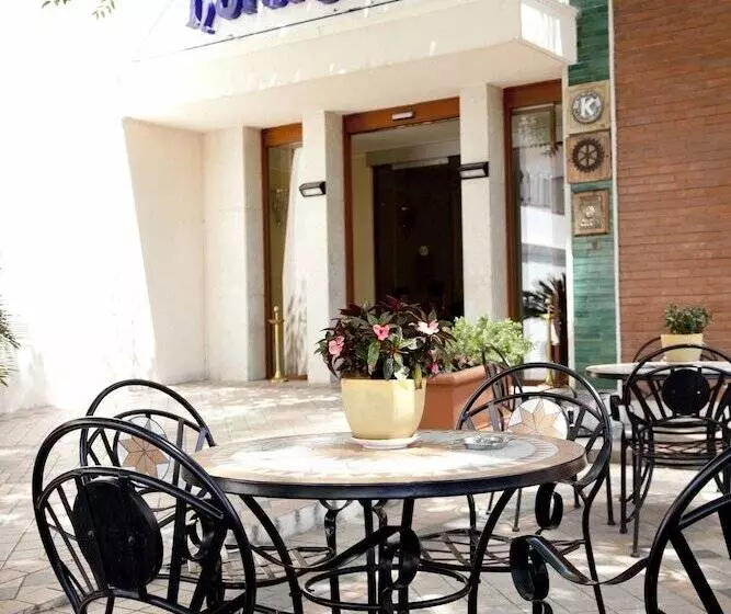 בית מלון כפרי Jolly