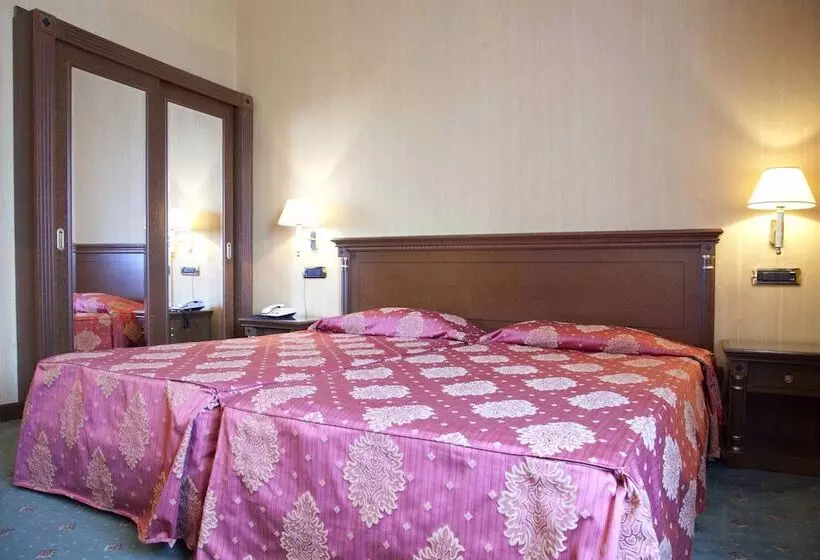 בית מלון כפרי Jolly