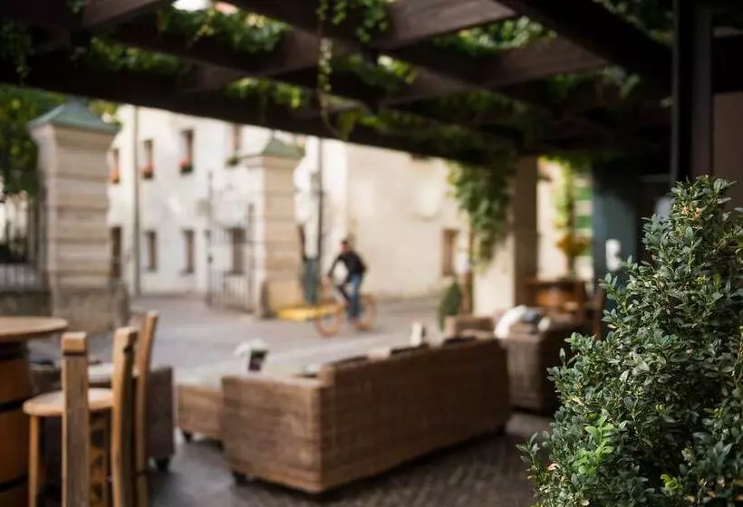 酒店 Krone Eat Drink Stay