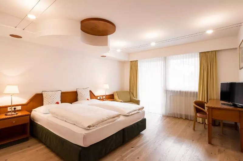 酒店 Krone Eat Drink Stay