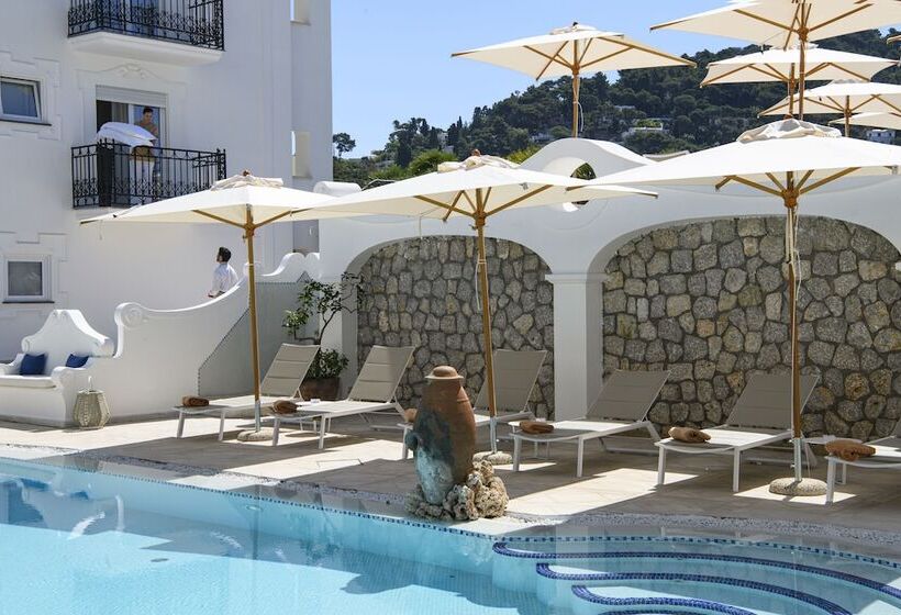 هتل La Residenza Capri