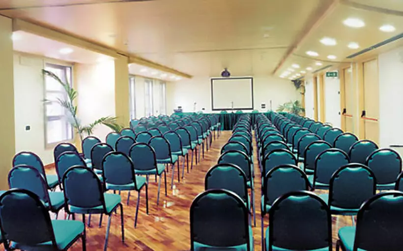 هتل Grand  Leon D Oro