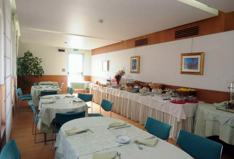 هتل Grand  Leon D Oro