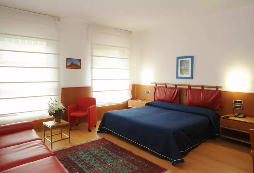 هتل Grand  Leon D Oro