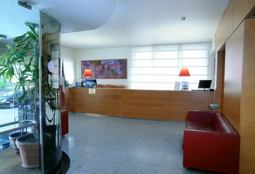 هتل Grand  Leon D Oro