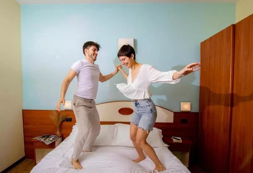 酒店 New Bristol Sport