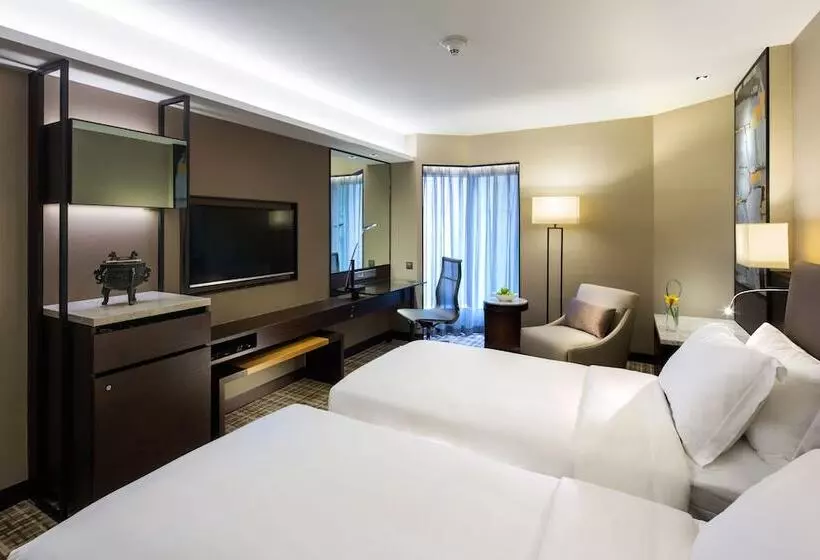 هتل New World Millennium Hong Kong