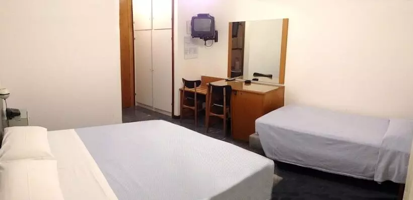 فندق Quadrifoglio