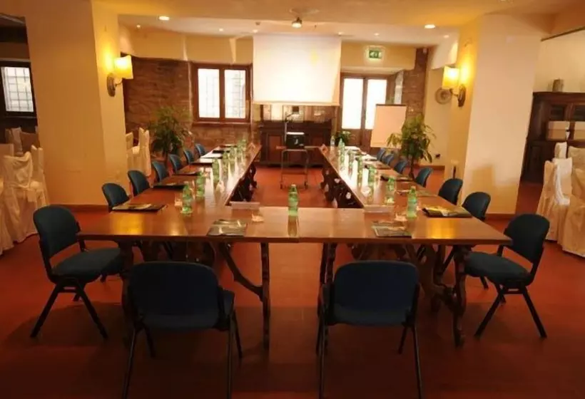 Отель Relais La Fattoria