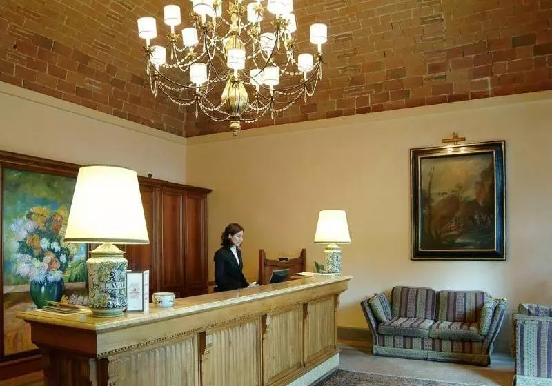 Отель Relais La Fattoria