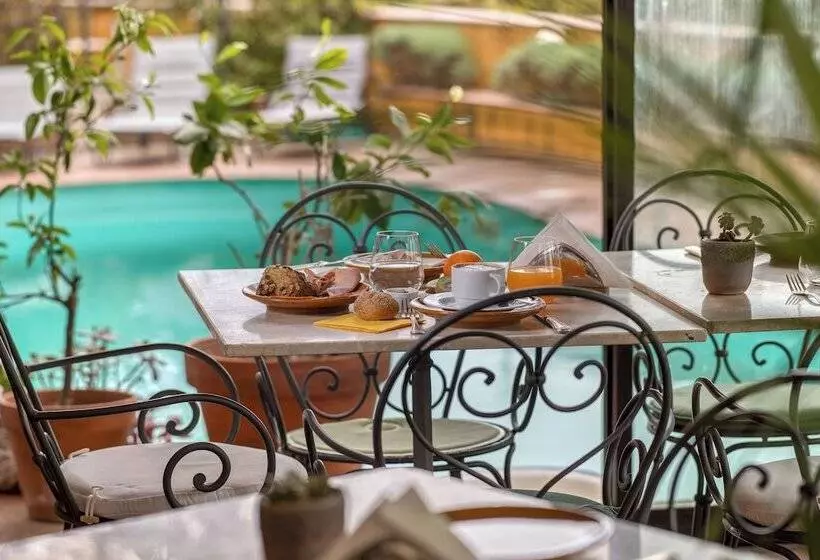 Отель Relais La Fattoria