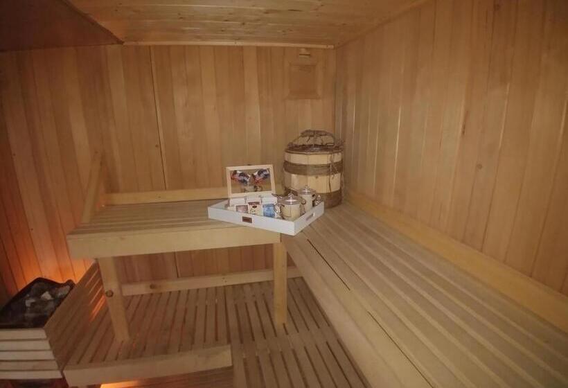 هتل Rosa Serenella