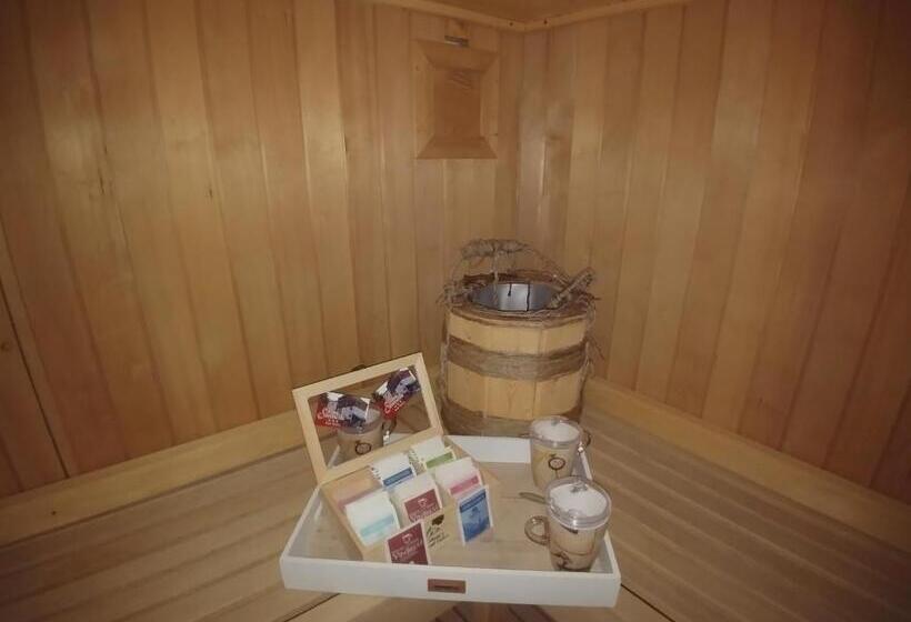 هتل Rosa Serenella