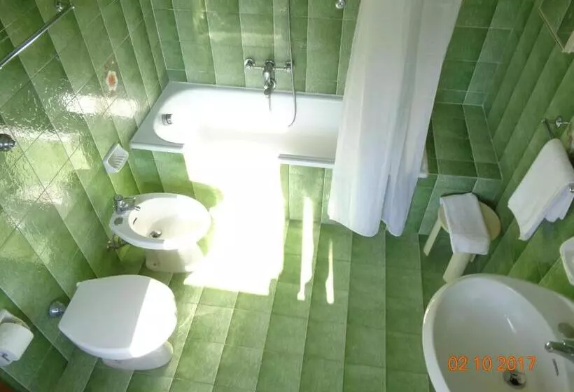 هتل Ambasciatori Palace