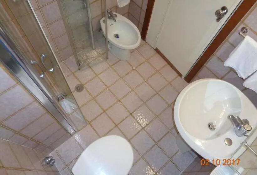 هتل Ambasciatori Palace