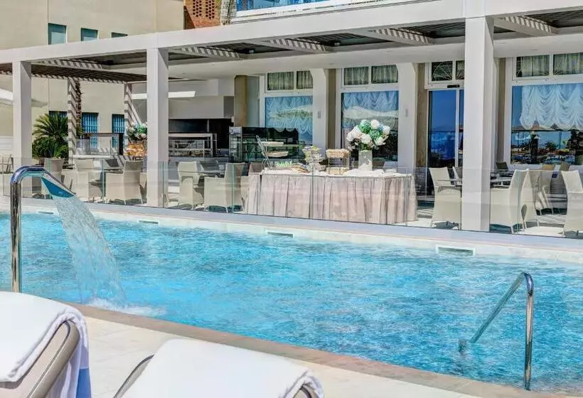 Otel Cavalieri Palace