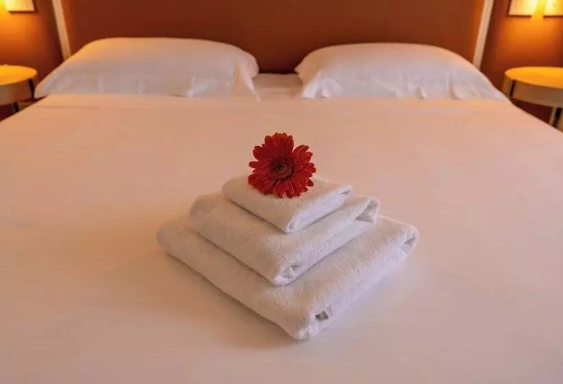 Hotelli Columbus Urban Resort