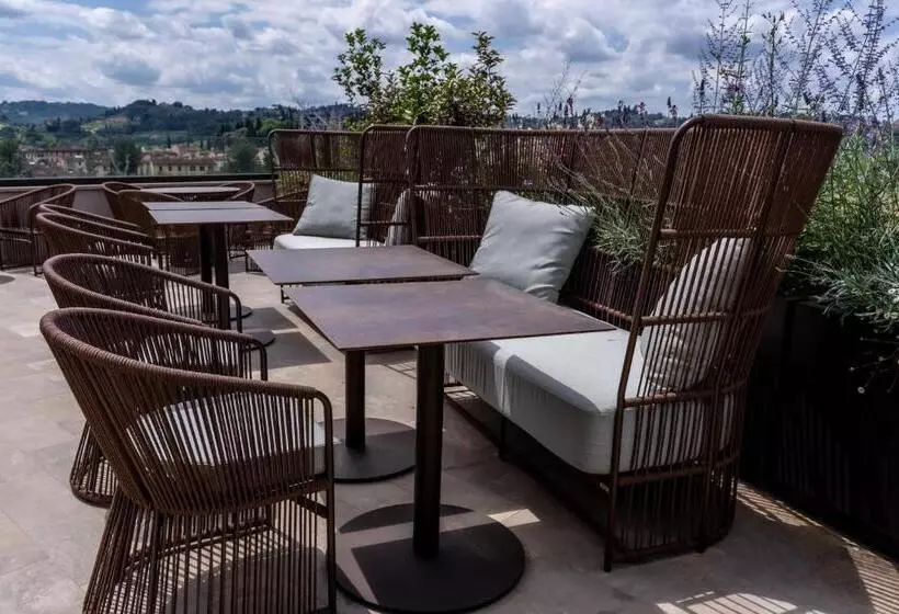 Hotelli Columbus Urban Resort