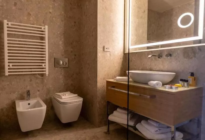 Hotelli Columbus Urban Resort