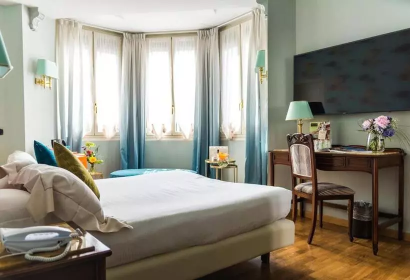 فندق Continental Genova