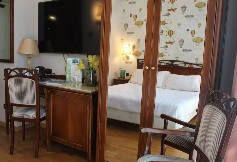 فندق Continental Genova