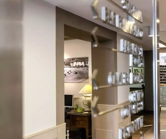 호텔 Donatello Imola