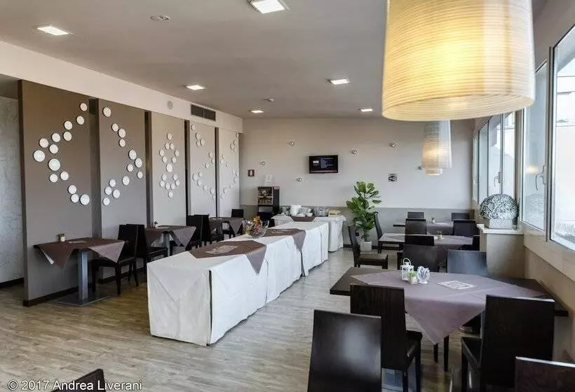 호텔 Donatello Imola