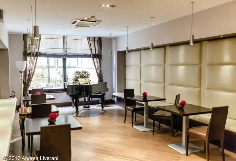 호텔 Donatello Imola