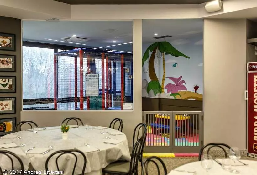 호텔 Donatello Imola