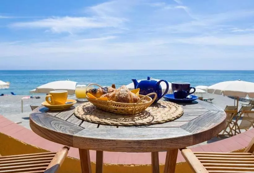 هتل Miramare Di Varigotti