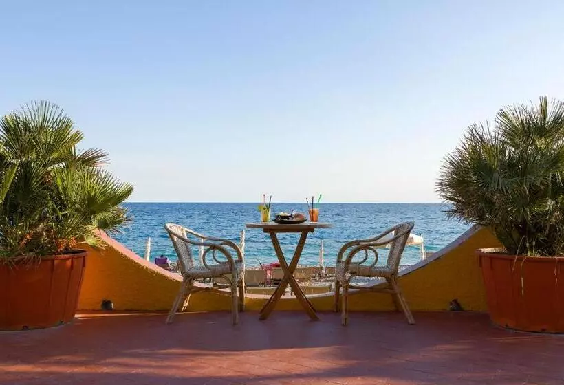 هتل Miramare Di Varigotti