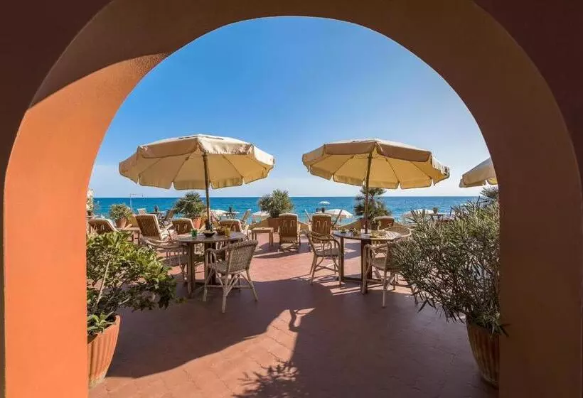هتل Miramare Di Varigotti