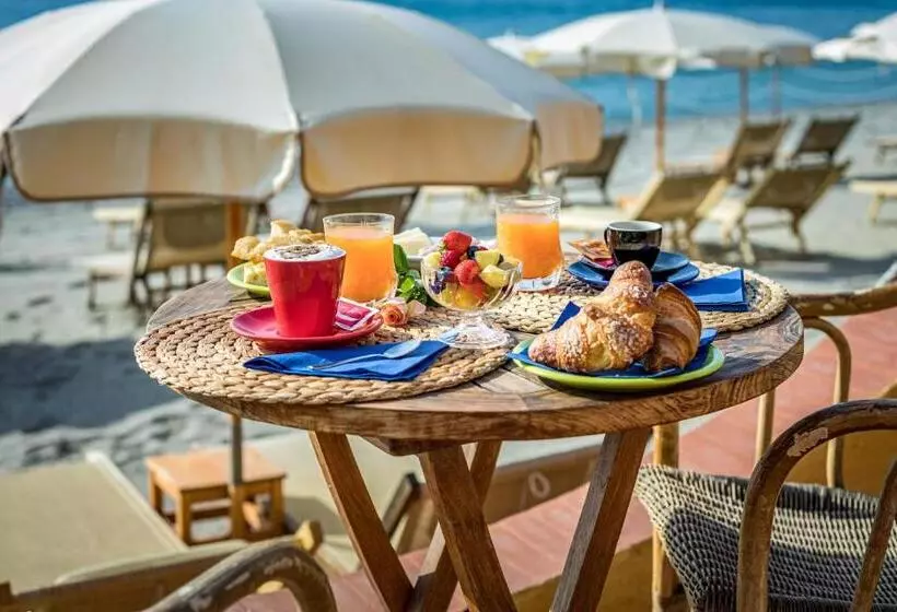 هتل Miramare Di Varigotti