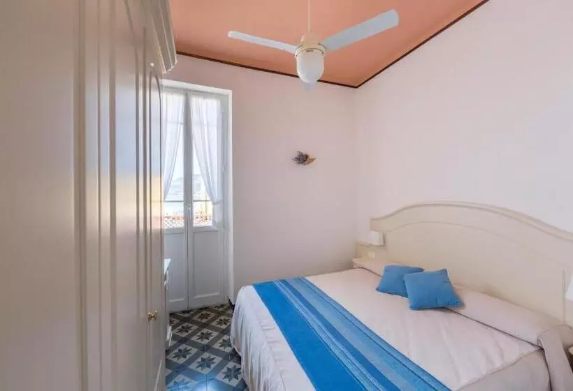 هتل Miramare Di Varigotti