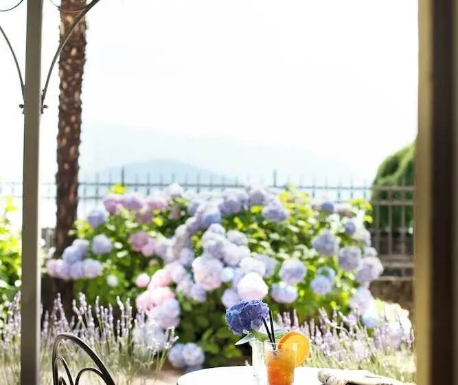 Hotelli Relais Villa Porta